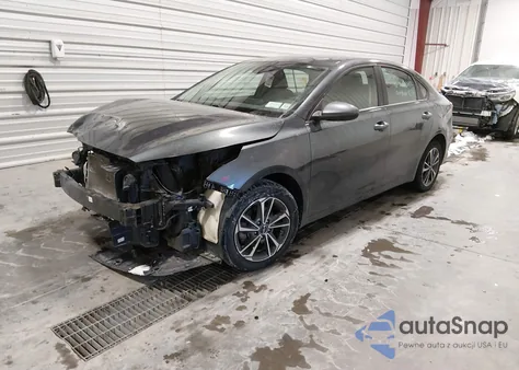 2023 Kia Forte Lxs z USA, uszkodzony, nr VIN 3KPF24AD9PE561652